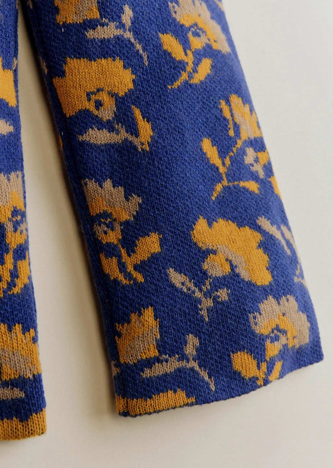 Manolo Jacquard