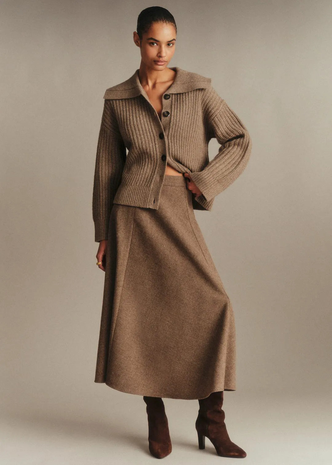 Taupe