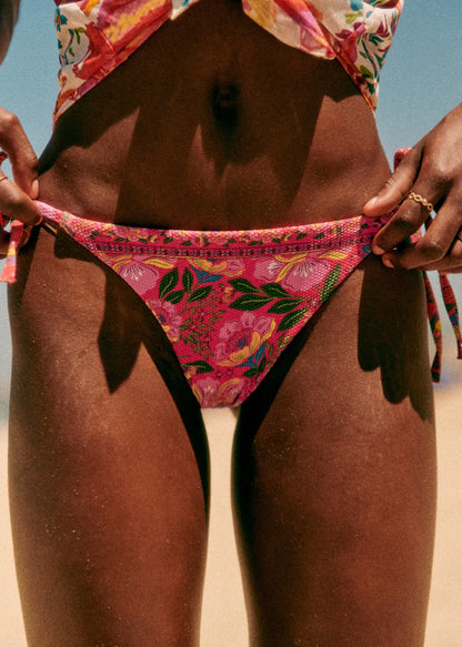 Floral bela