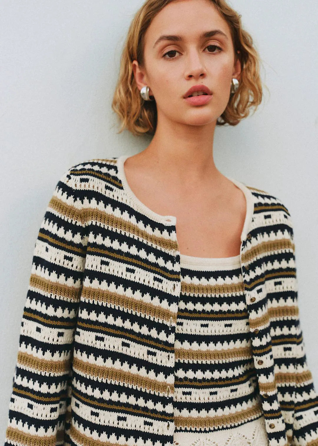 Ecru / Navy