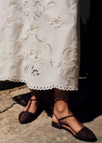 Placed Ecru Embroidery