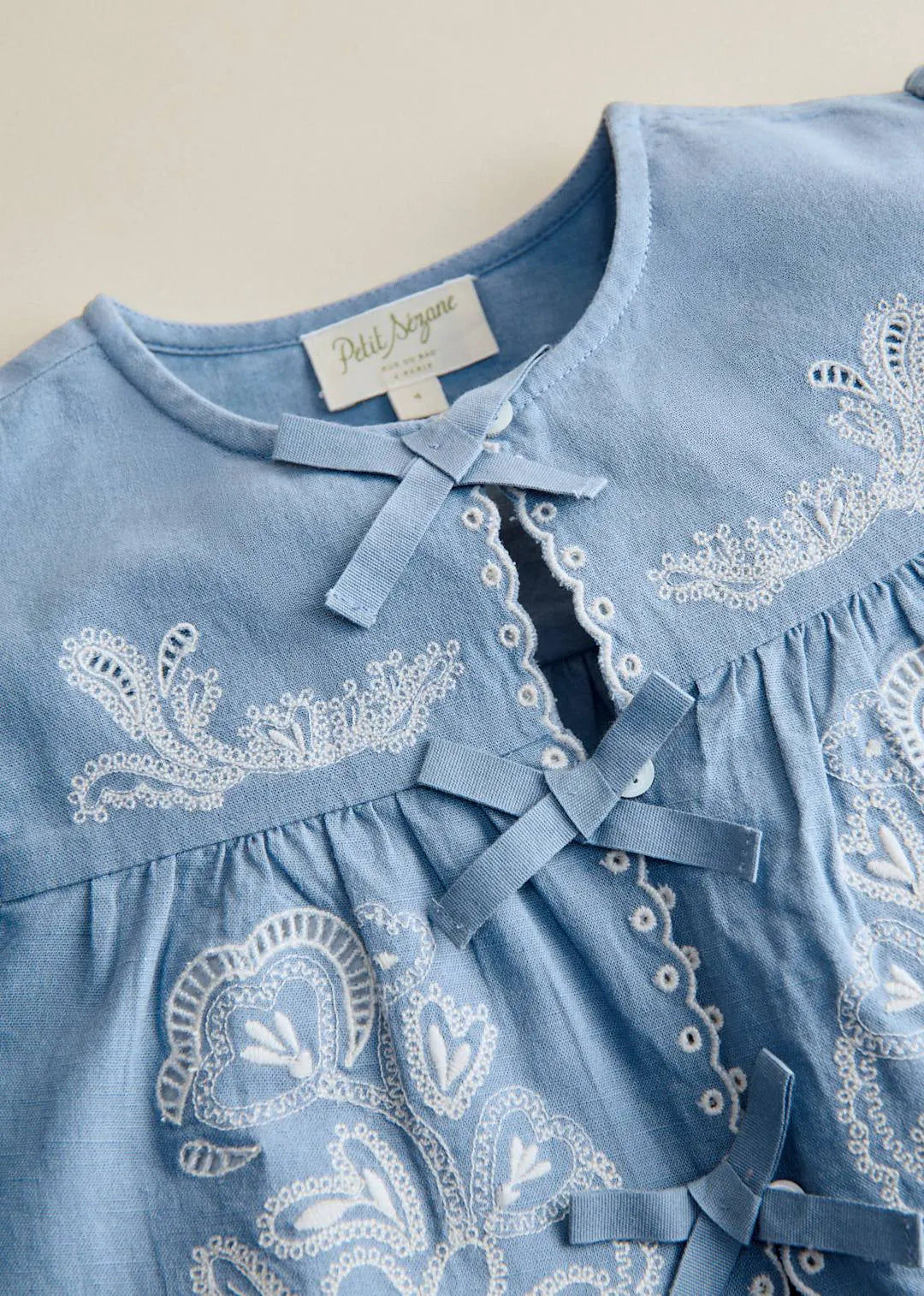 Vintage Blue / Aurélia Embroidery