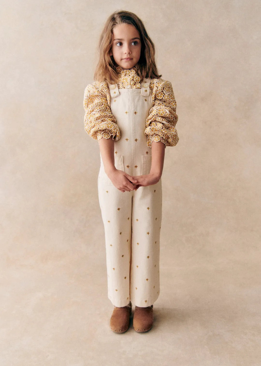 Ecru with Ampola Embroidery