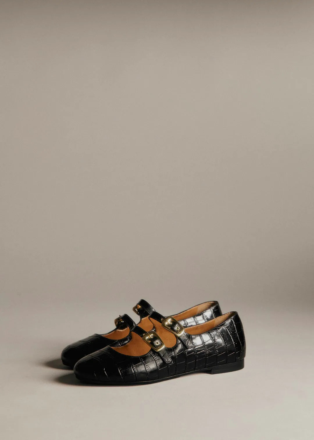 Black Crocodile Print