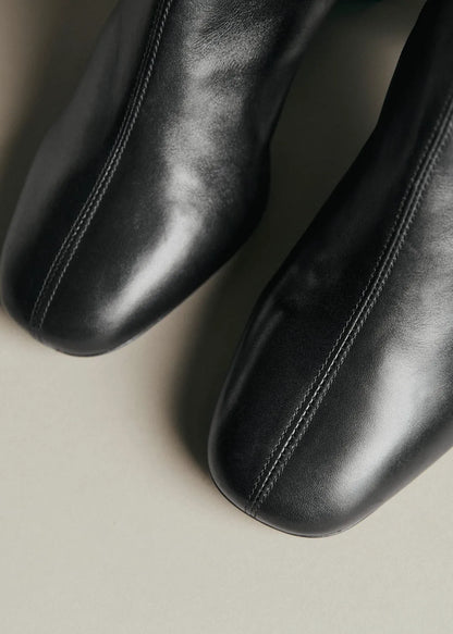 Smooth Black