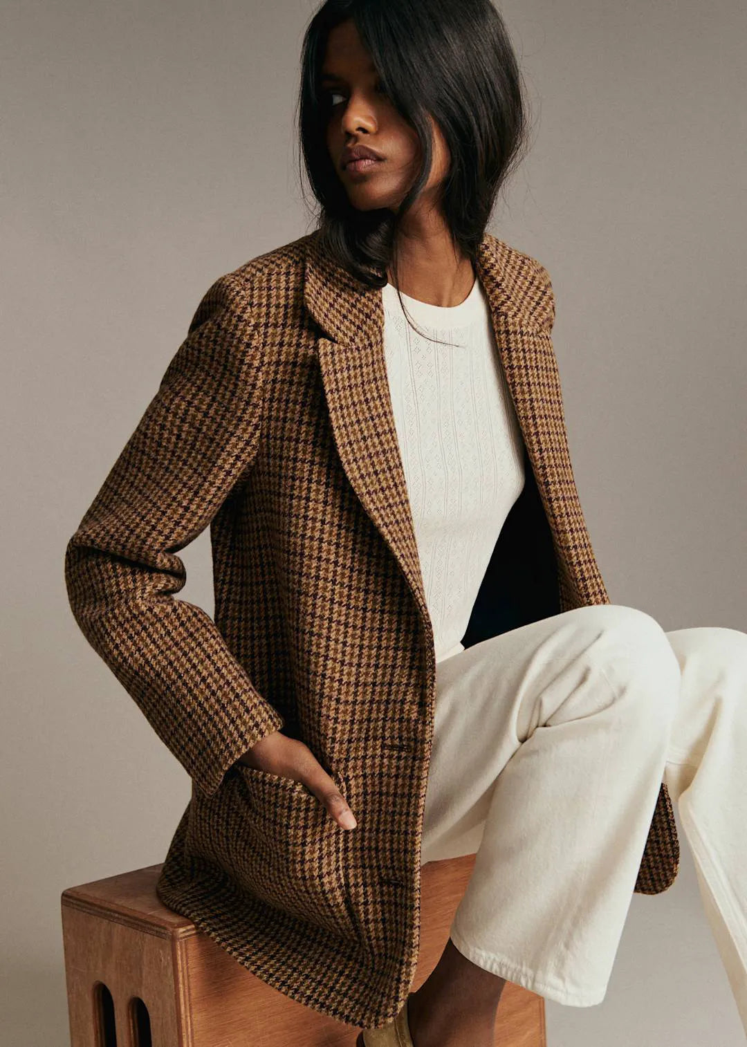Beige Houndstooth Check