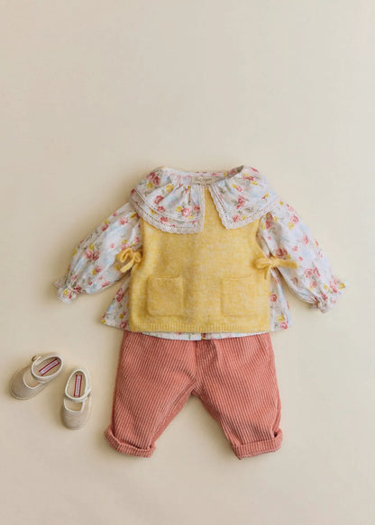 Pastel yellow