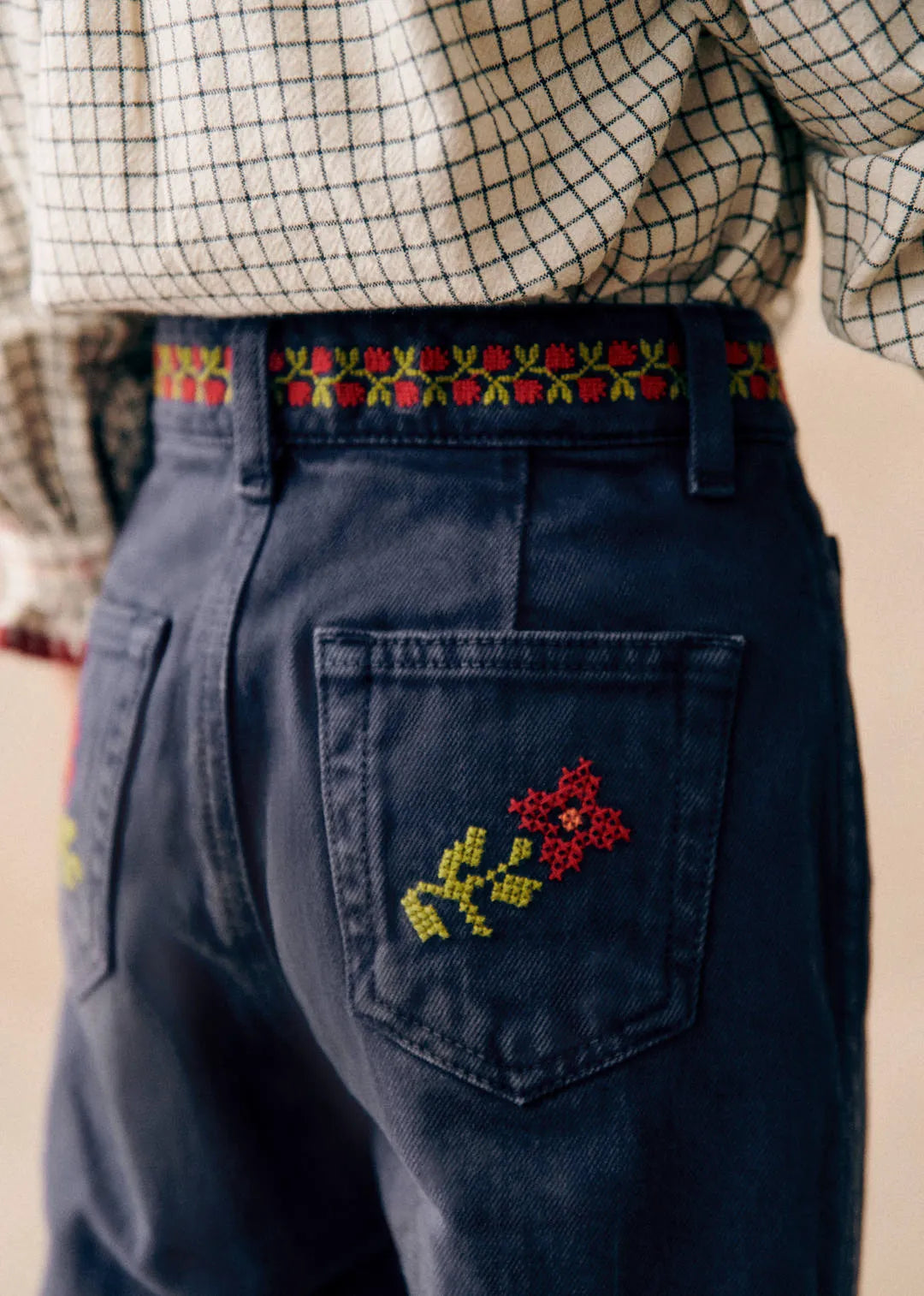 Marine Blue with Jazmin Embroidery