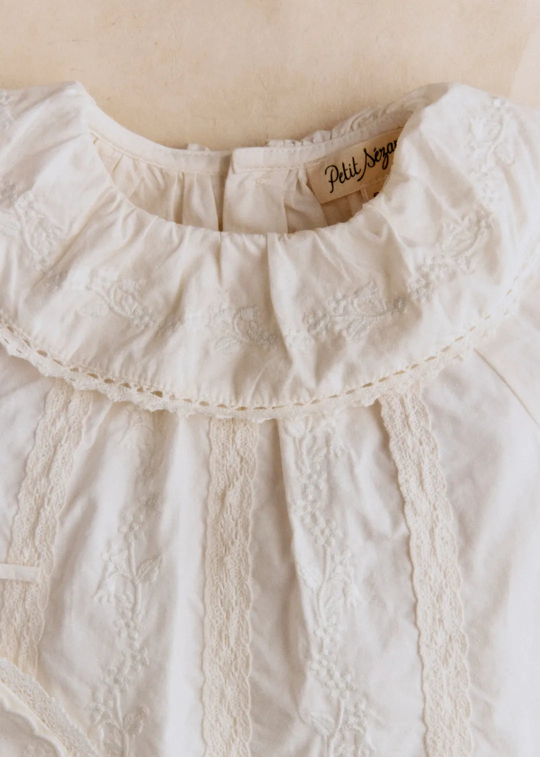 Ecru / Embroidered Flower Border