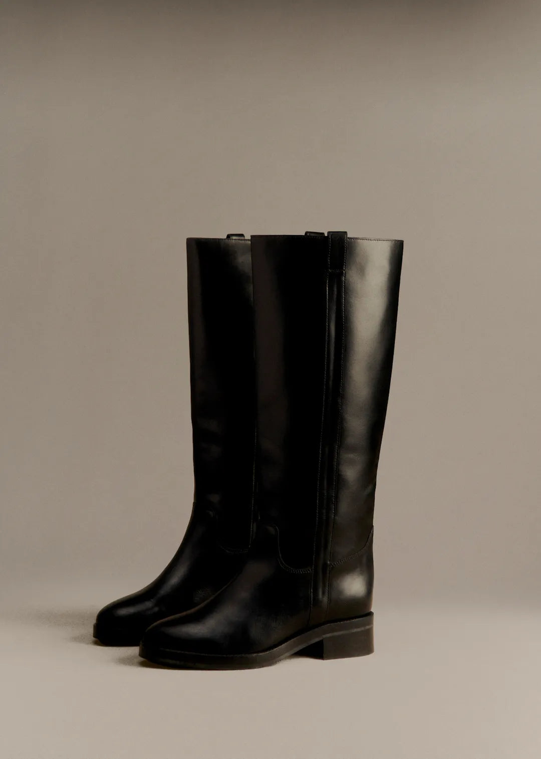 Glossy Black