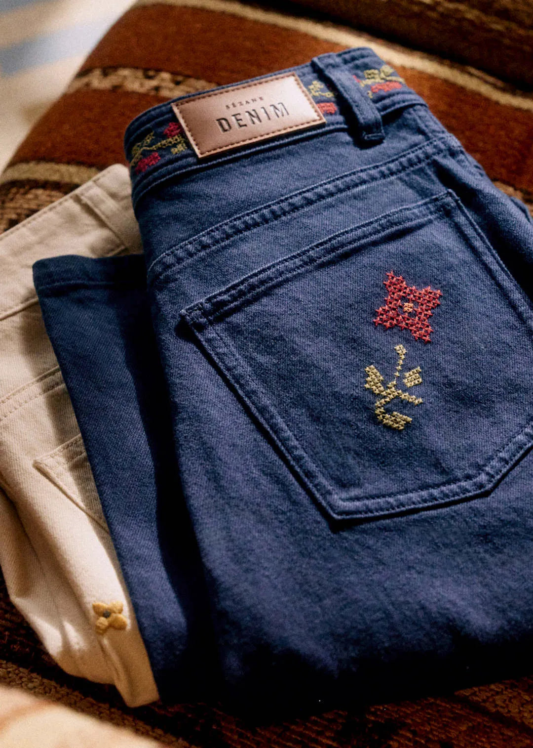 Marine Blue with Jazmin Embroidery