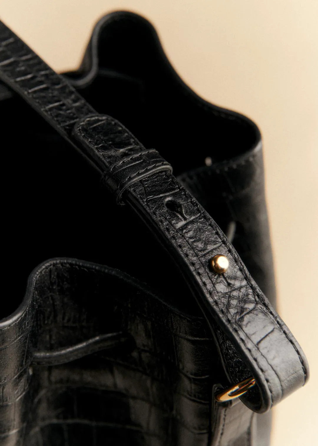 Black Crocodile Print