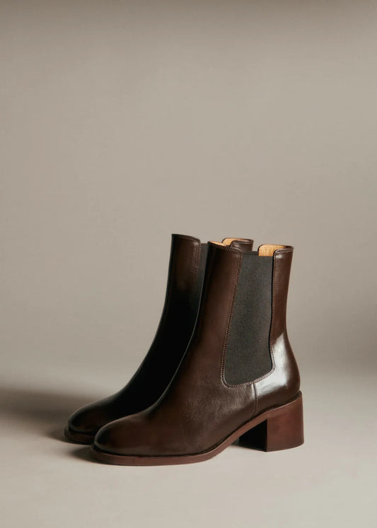 Glossy Brown