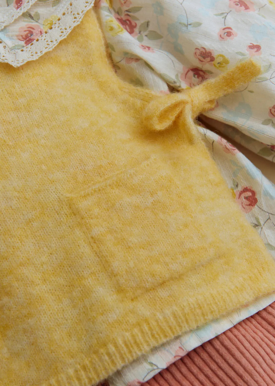 Pastel yellow