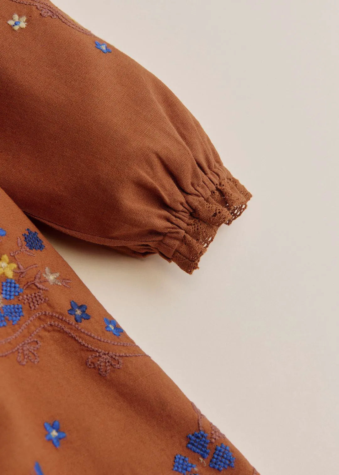Caramel Laurette Embroidery