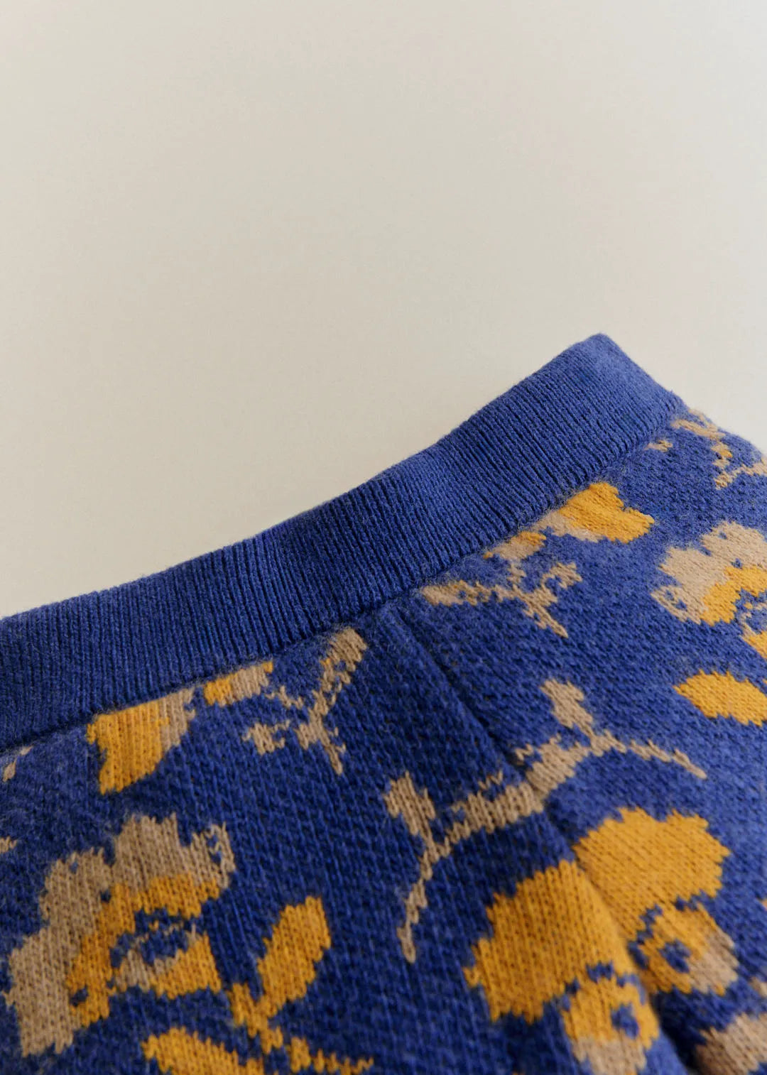 Manolo Jacquard