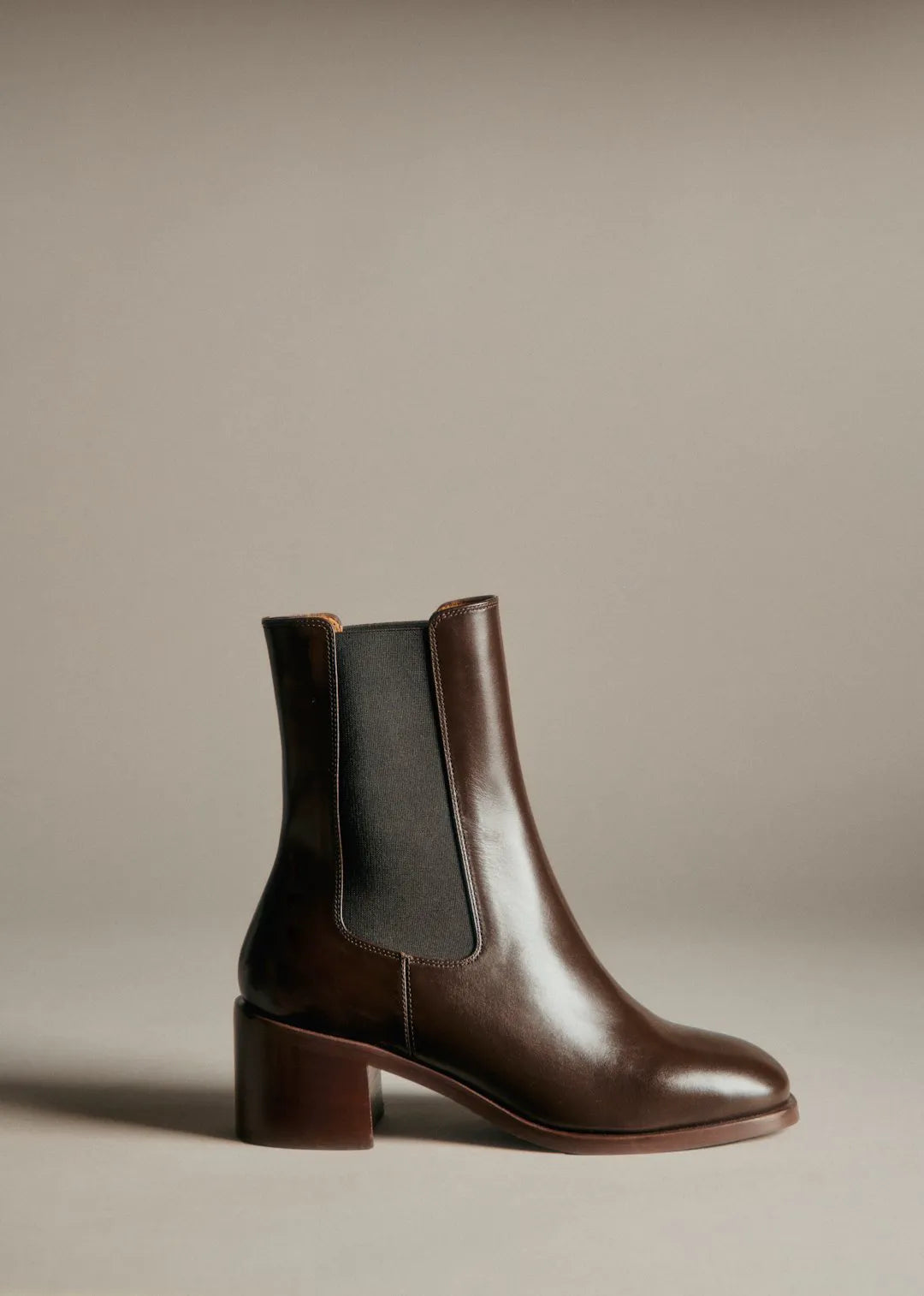 Glossy Brown