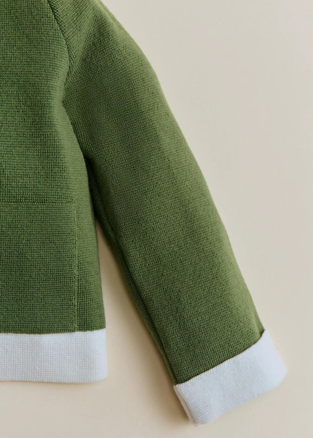 Khaki/ ecru