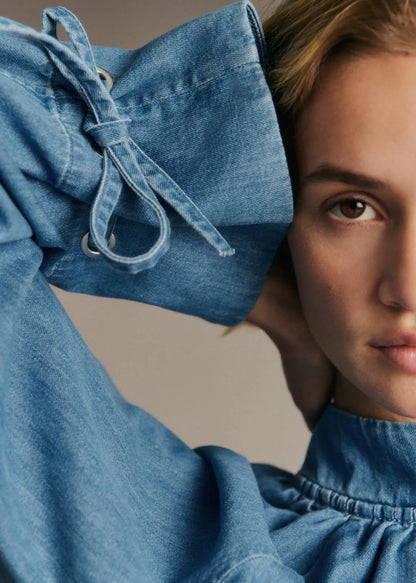 Chambray blue