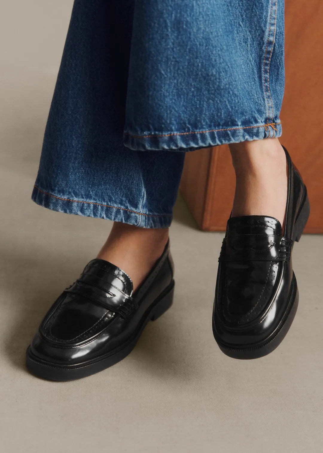Glossy Black