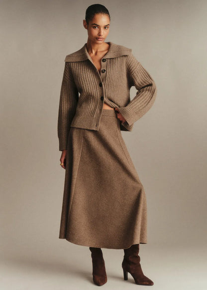 Taupe