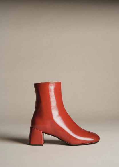 Vintage Red