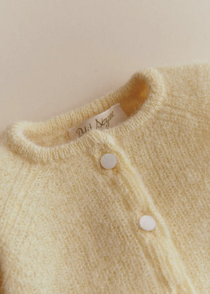 Pastel yellow
