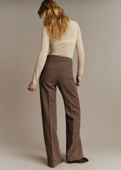 Multicoloured houndstooth