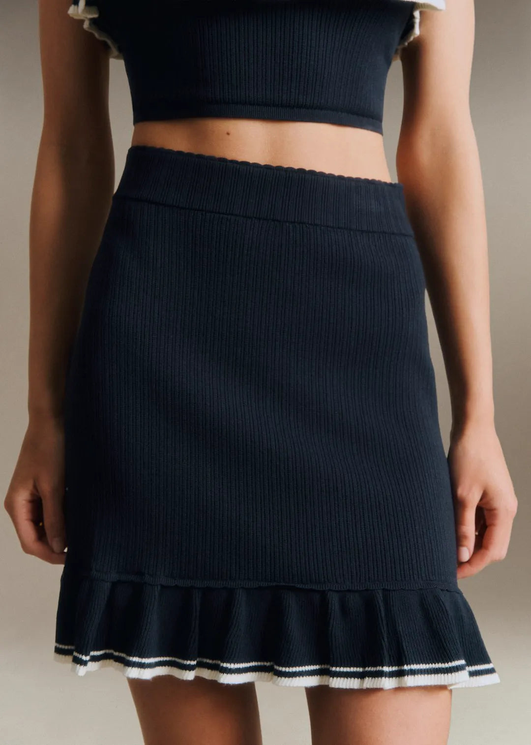 Navy / Ecru