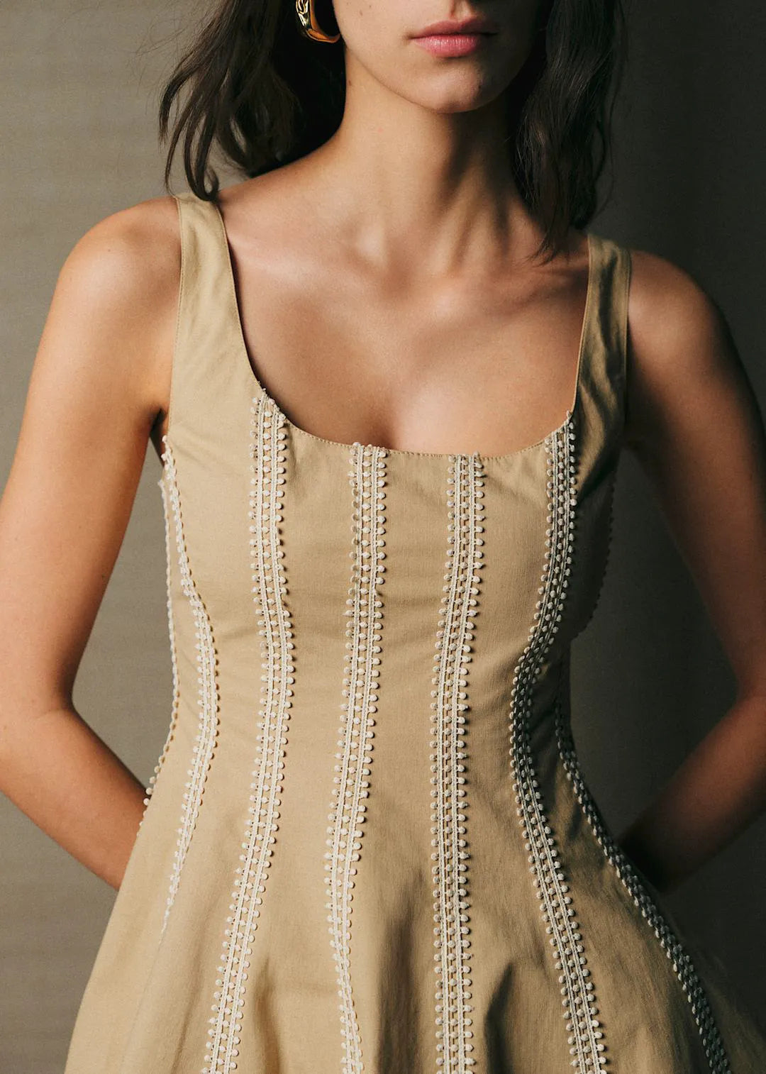 Sand With Cream Details