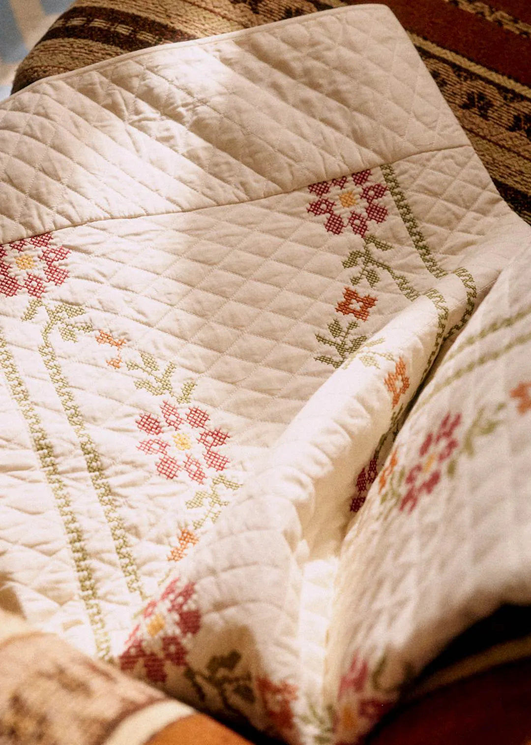 Jazmin Ecru Embroidery