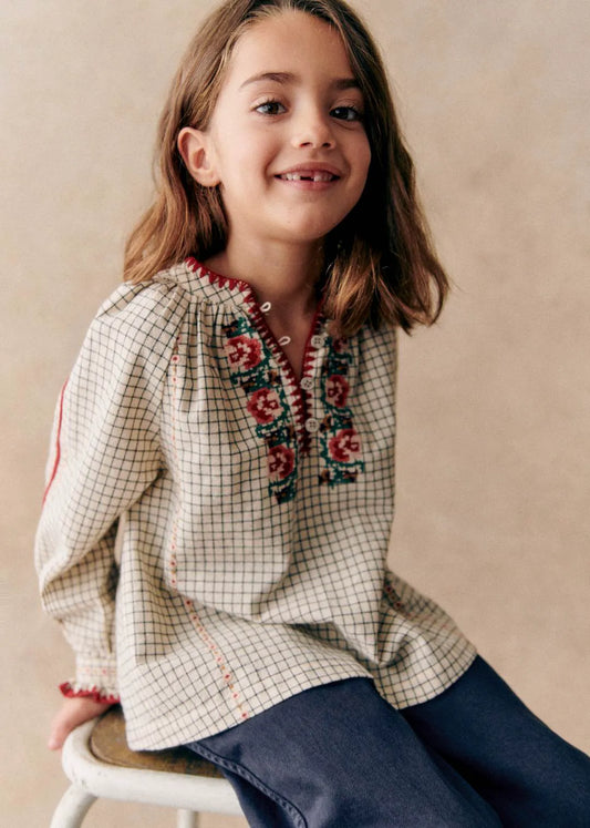 Clavel Embrodery