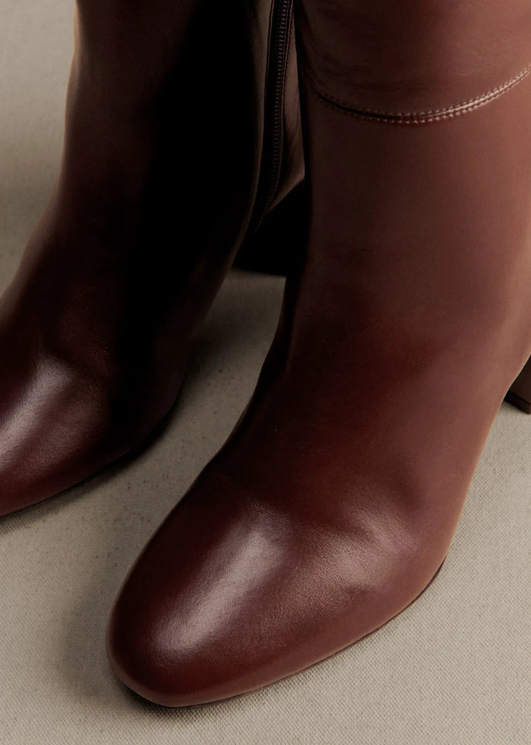 Glossy Chocolate