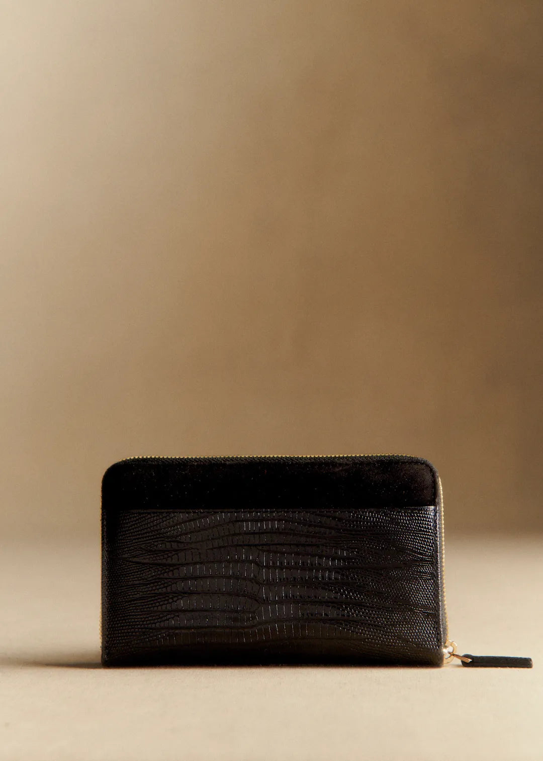 Black Tejus Bimaterial