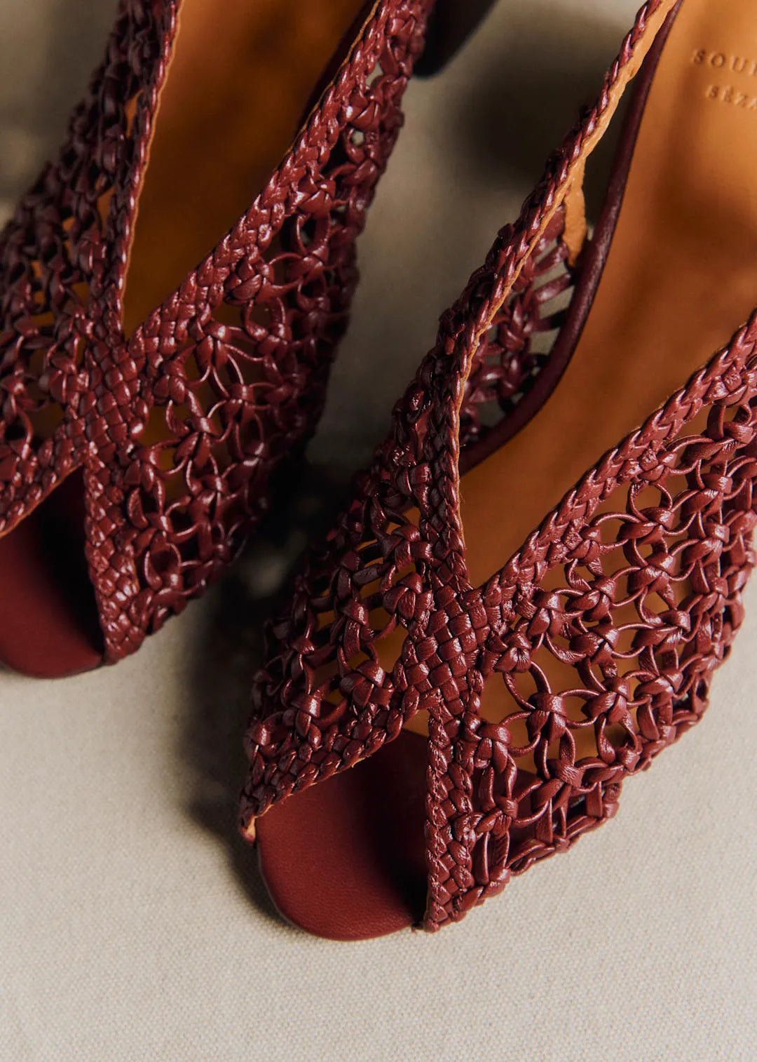 Shiny Braided Bordeaux