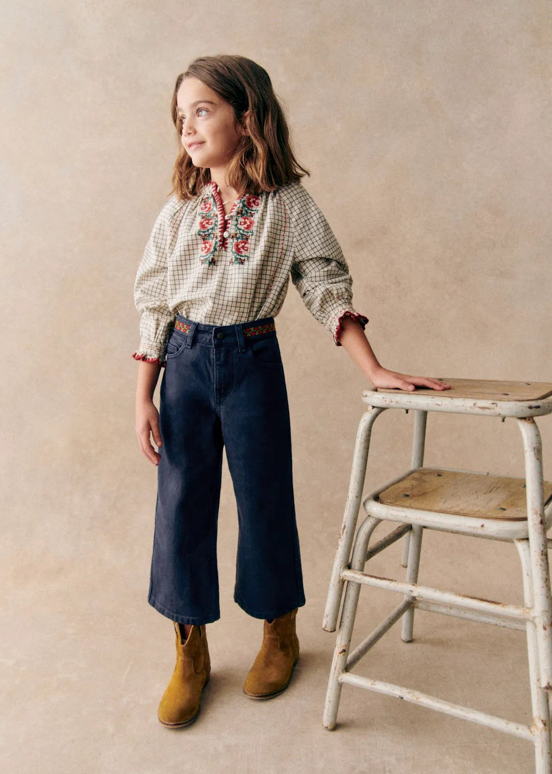 Marine Blue with Jazmin Embroidery